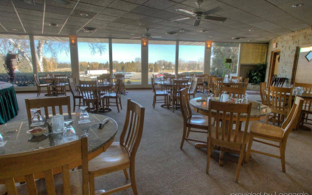 Fairway Inn & Suites