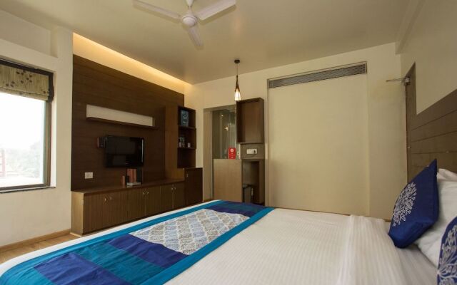 OYO 11219 Hotel Corporate Stay