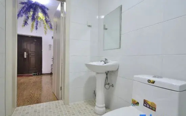 Elegant Restaurant Apartment (Harbin Kaixuan Square Branch)