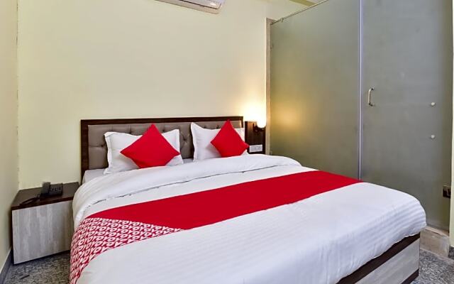 OYO 77294 Hotel Vanshil