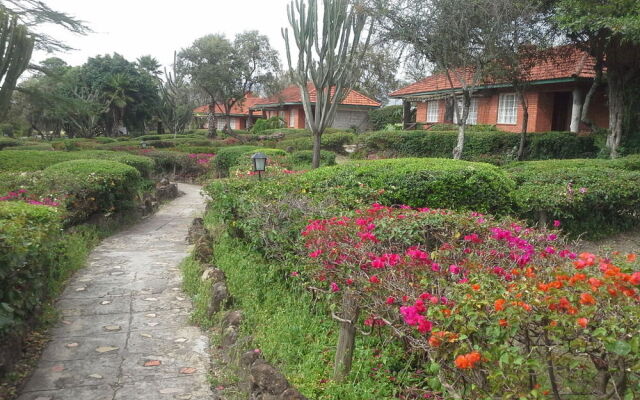 Jacaranda Lake Elementaita Lodge