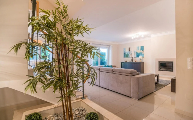 Three-bed Portim o Townhouse by Ideal Homes