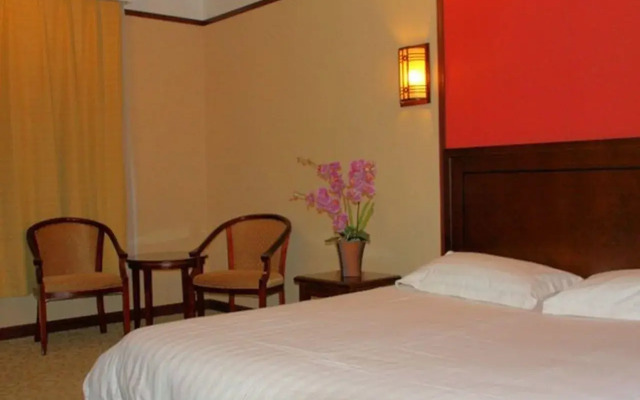 Super 8 Hotel Shanghai YI LE
