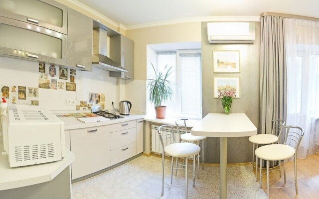 Apart Kiev Derevlianskaya 21