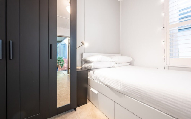 Delightful 4-bed Home Near Centennial Park – Guest Rooms – Sydney