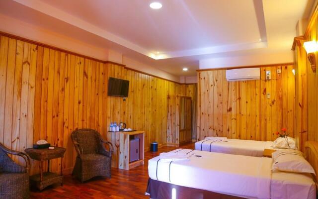 Famous Hotel Kalaw