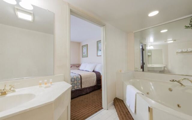 Days Inn Yadkinville