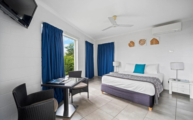 Colonial Palms Motor Inn