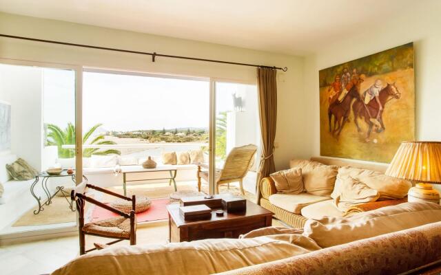 Pretty Apartment in San Roque near River
