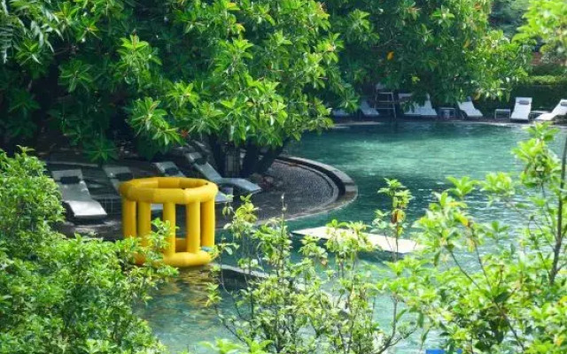 Putuoquan Hot Spring Resort