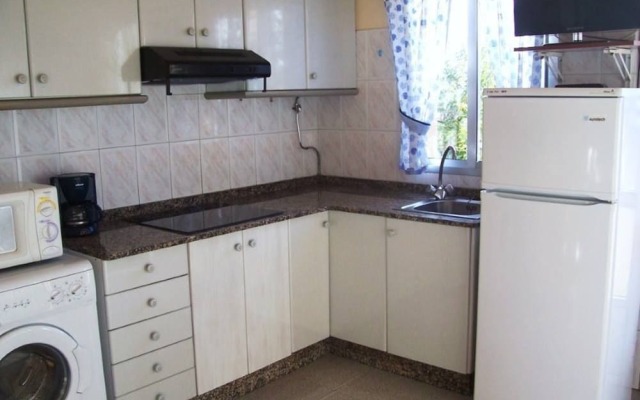 Bueu 101892 2 Bedroom Apartment By Mo Rentals