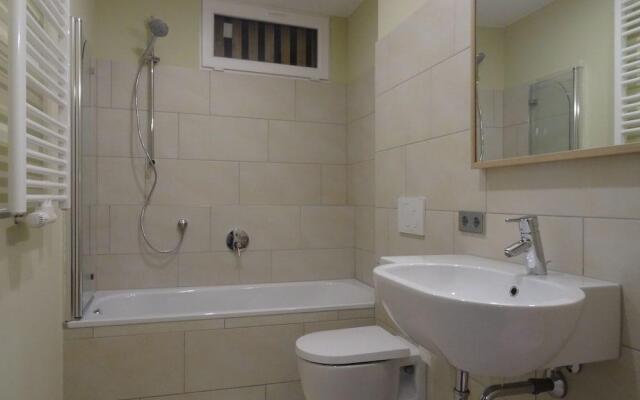 OMYXL Apartment