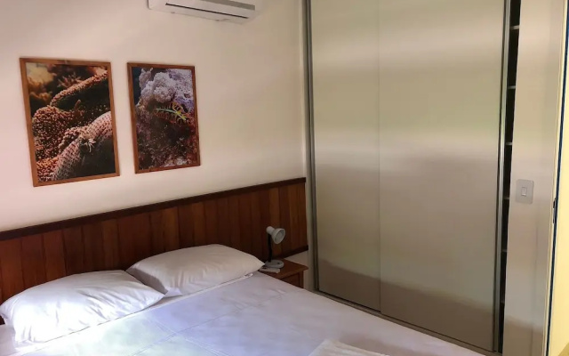Apartamento na região de Guarajuba