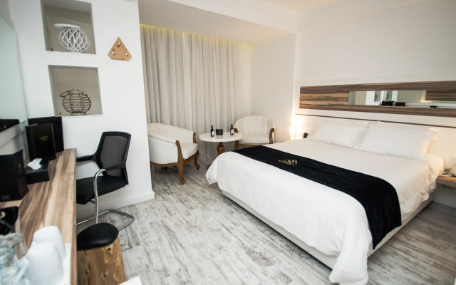 The Ciao Stelio Deluxe Hotel - Adults Only