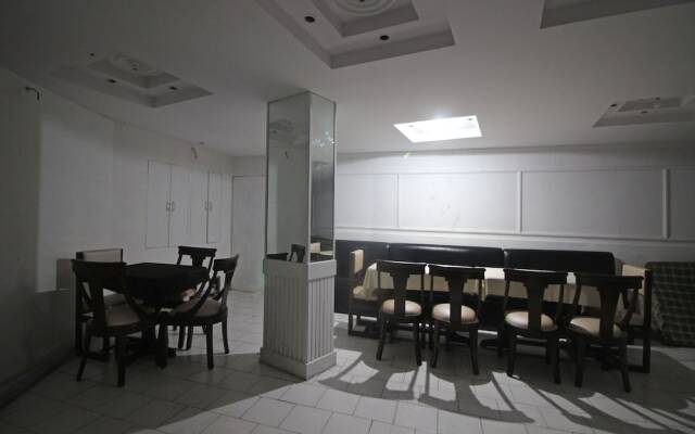 OYO 6119 Hotel Royal Classic