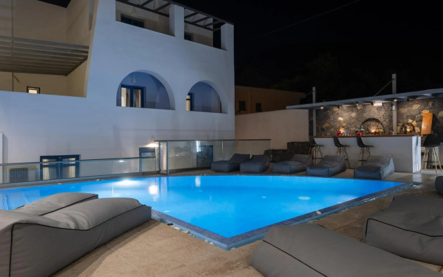 Tristhenia Hotel