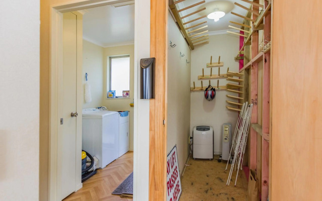Tui's Lookout - Ohakune Holiday Home