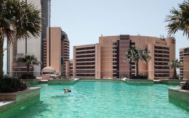 Spacious 2BR Dubai Marina Apartment, Amazing Location!