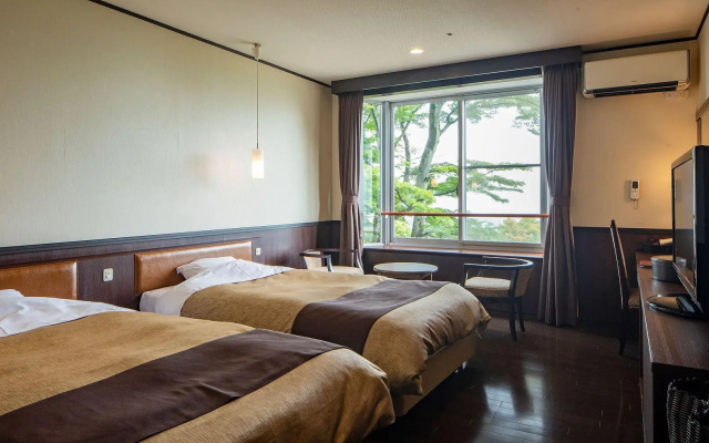 Hotel Kogure – Guest Rooms – Shibukawa