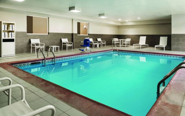 Country Inn & Suites by Radisson, Indianapolis South, IN