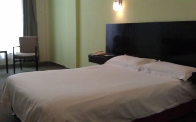 Motel 168 Chuansha Road Inn