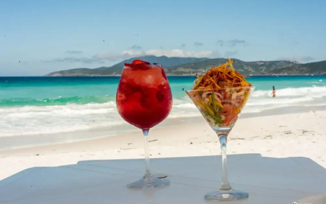 Pier Beach Club