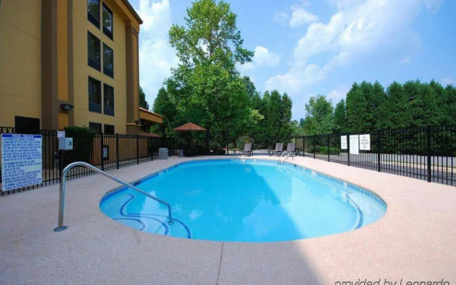 Holiday Inn Express Forsyth by IHG