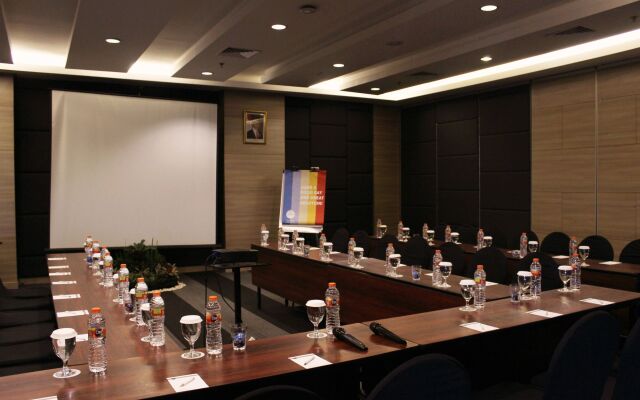 Vasaka Hotel Jakarta managed by DAFAM