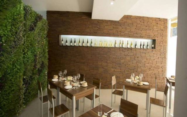 Merchant Art Boutique Hotel