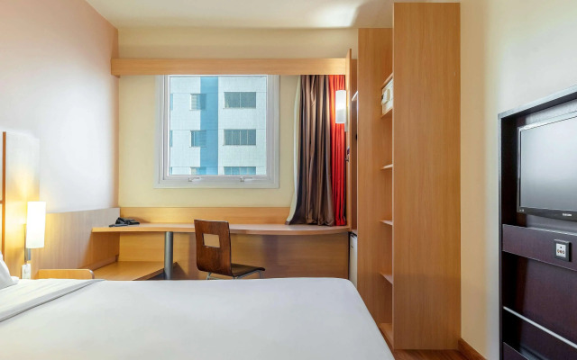 ibis BH Afonso Pena Savassi