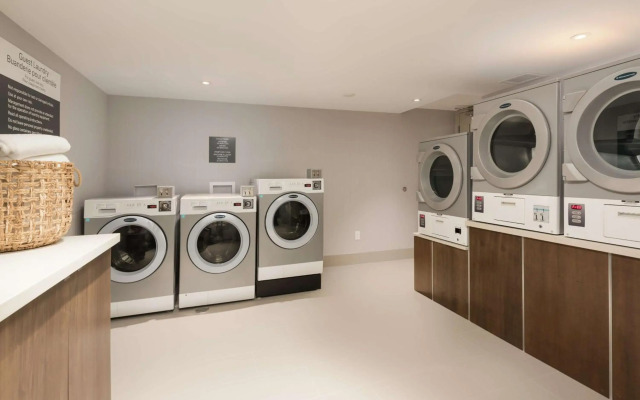 Homewood Suites by Hilton Ottawa Downtown