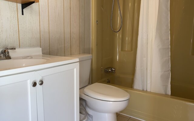 Greenview Motel and RV Park