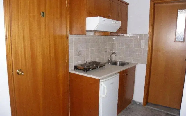 Filoxenia Studios and Apartments