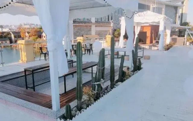 23 Aesthetic Hotel (Jianshui Ancient City)