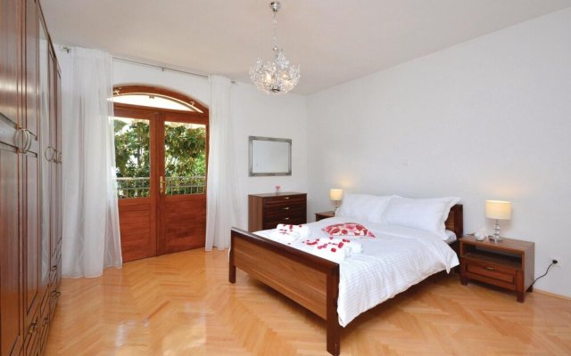 Beautiful Home in Split With Wifi and 3 Bedrooms