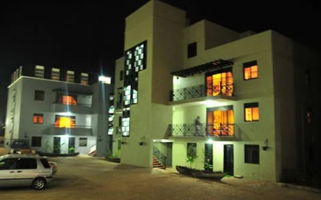 CityBlue Hotel & Suites