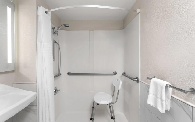 Days Inn by Wyndham Orlando Conv. Center/International Dr