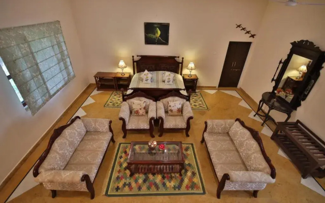 Roop Niwas Kothi, Near Mandawa