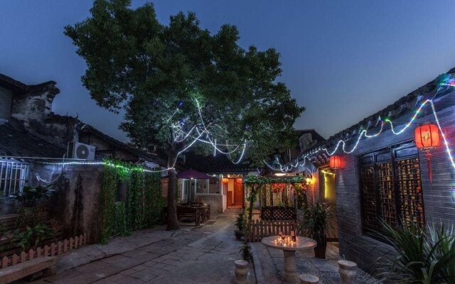 Xitang Moon Courtyard Guest House
