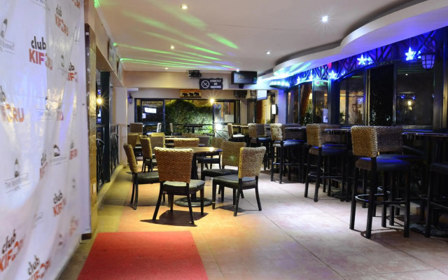 The White Rhino Hotel