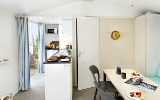 Camping La Plage (AGL272)