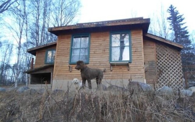 Chickadee Inn