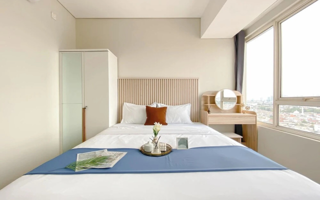 Brand New and Homey 2BR Apartment at Nifarro Park – Guest Rooms – Jakarta