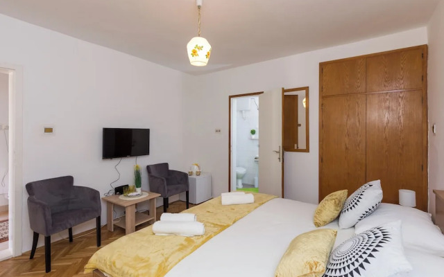 Sunset Bay Room