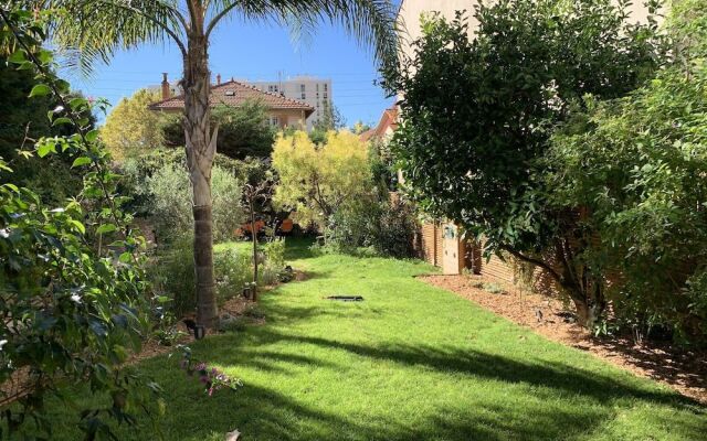 Villa Présence L'Oasis Chambres D'Hotes