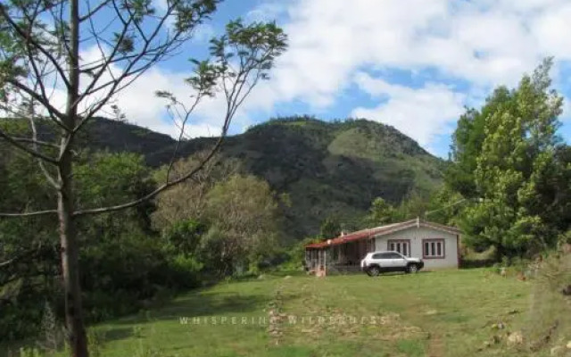 Hotel Whispering Wilderness - Sholur