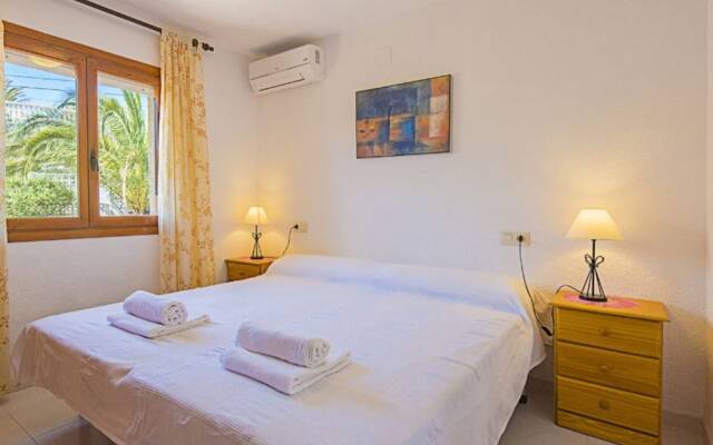 Villa - 4 Bedrooms with Pool and WiFi - 106418