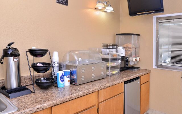 Americas Best Value Inn Schulenburg