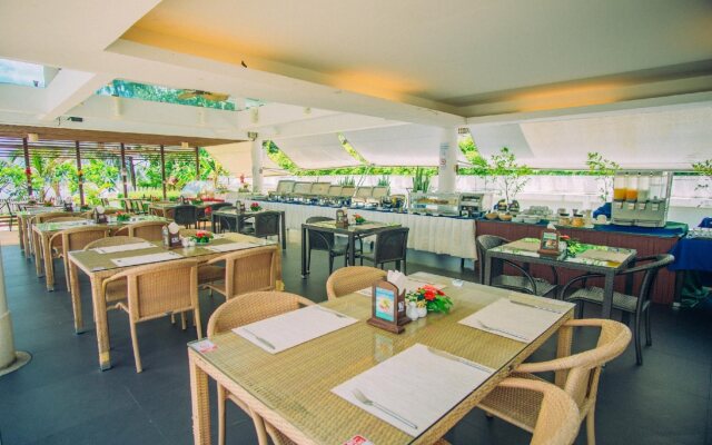 Al's Laemson Resort