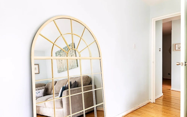 Quiet and Cosy 2-bed in Wimbledon